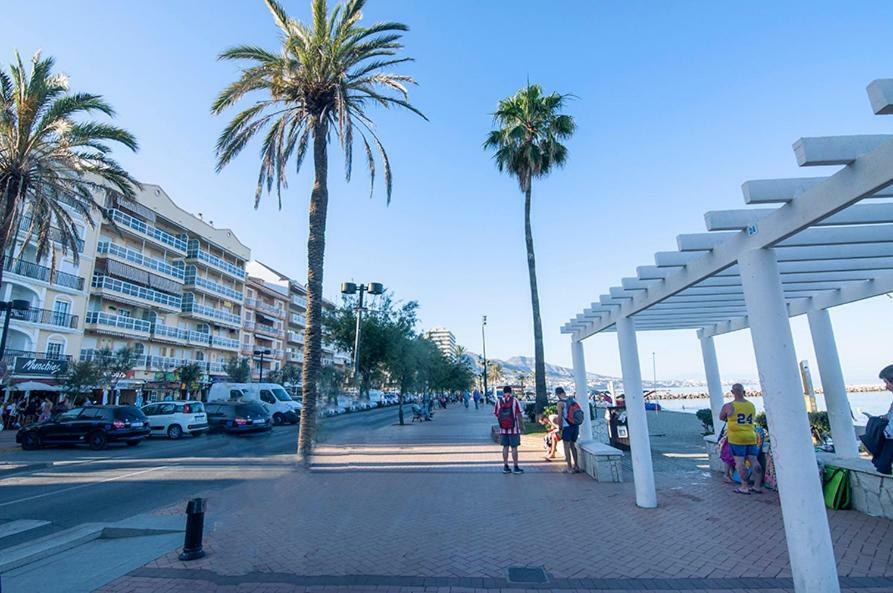 Luminoso Y Fresco Apartamento En 2ª Linea De Playa Fuengirola Buitenkant foto